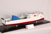 custom made model of 186.5米滚装船